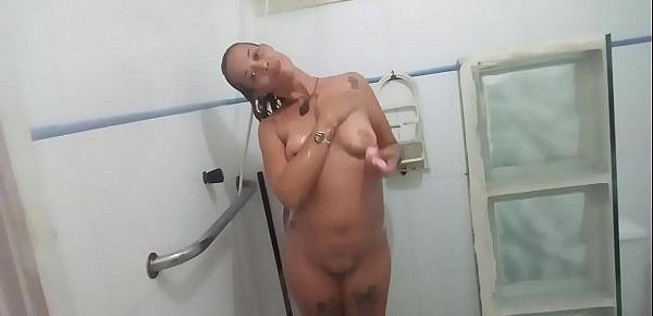  Filmei a mulher do vizinho tomando banho no motel do Guarujá Fada Mel